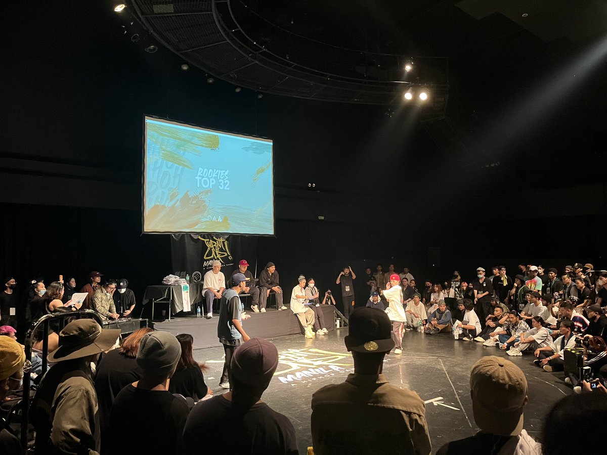 HAPPENING NOW: Battles for the Top 32 of the Rookies Battle have already begun! 🔥

#HipHopAtItsFinest
#TurntUpManila2022
#LSDCStreetXAftermathXAK