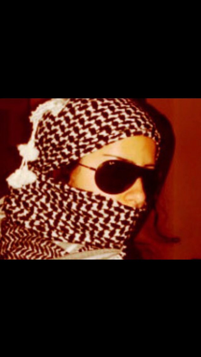 #اليوم_العالمي_للحب.    أستند دائما على نفسي فلا أكن لأحد بشيء
