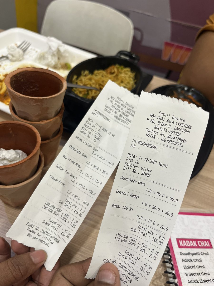 aibyarindam's tweet photo. Tried these foods in laketown kolkata mbachaiwala outlet.
Worst Pav Vaji, Worst maggi, Worst French fries. Tea and momo were good.
Poor service
Most surprisingly the bill was wrong. Then I showed them 2 mistakes. Poor payment processing as well.
#MBAChaiwala @Prafull_mbachai https://t.co/51cY9629eU