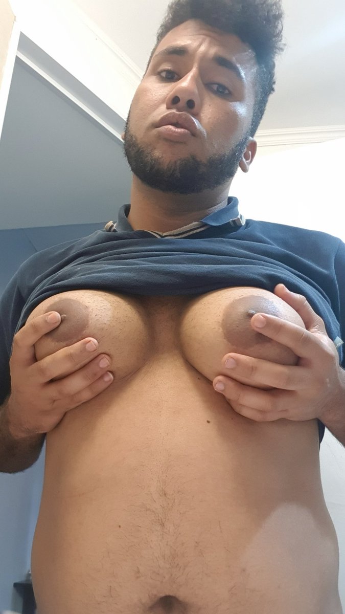 pectsvlog's tweet photo. @jb__zeus Unas ganas de que me des leche🍆🔥 https://t.co/i5ZQePLiHW