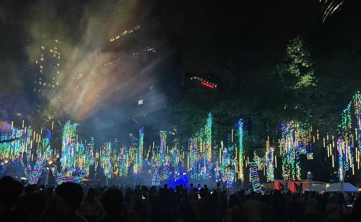 LaureBeaufils's tweet image. Feeling very festive and very blessed at #AyalaTriangles for the Festival of Lights #FavouriteTimeofTheYear #Pasko @ukinphilippines