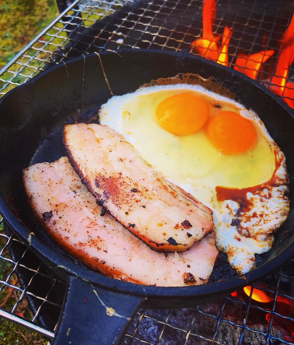 「 のムーミンに誘われて「焚火で珈琲andおやつパン会」で色々焼き焼きしてきたよ(」|Yasuko Uemura@前鬼くんのイラスト