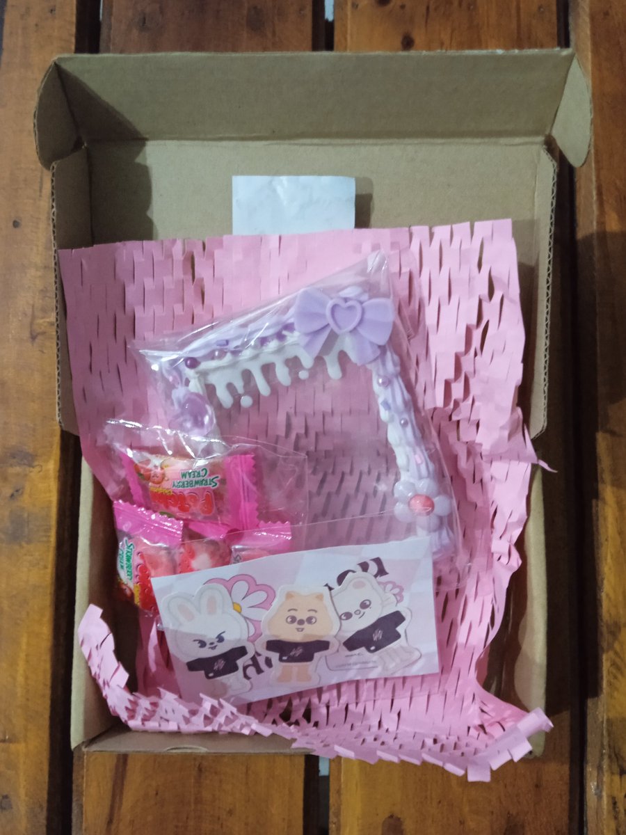 ningdungiecart's tweet photo. — 💌 #reinyyy29

Thank you very much @ymlvrcart for hosting a GA and to @hanjimalago for making this pretty decoden toploader!! Y'all should get one!! Vv affordable and the quality is 🌸 

— 💌 #miasproof #fromquokkasells https://t.co/aH6PVpuZVW