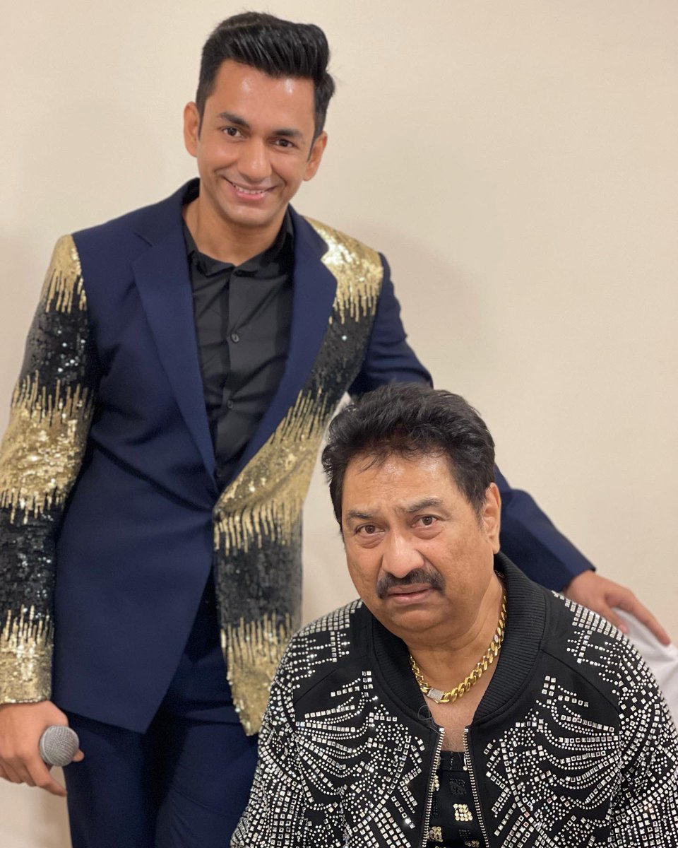 somnathsahaa's tweet photo. Another successful show with KUMAR SANU https://t.co/r4Sx9fTYGt