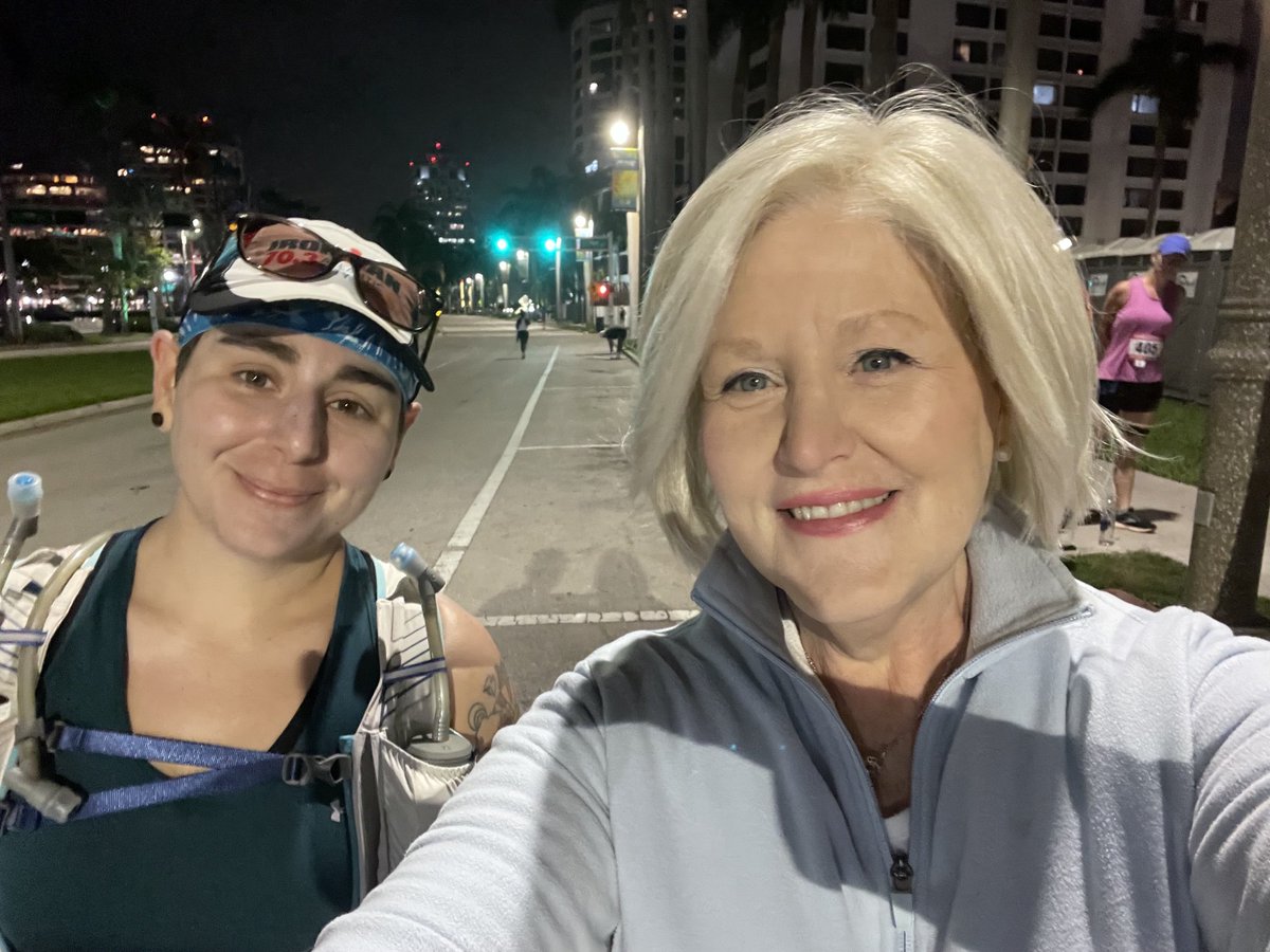 My wonderful daughter Stephanie is about to run her first #marathon #soproud #momlove #hapc #bcsm ⁦<a href="/johnahartford/">The John A. Hartford Foundation</a>⁩