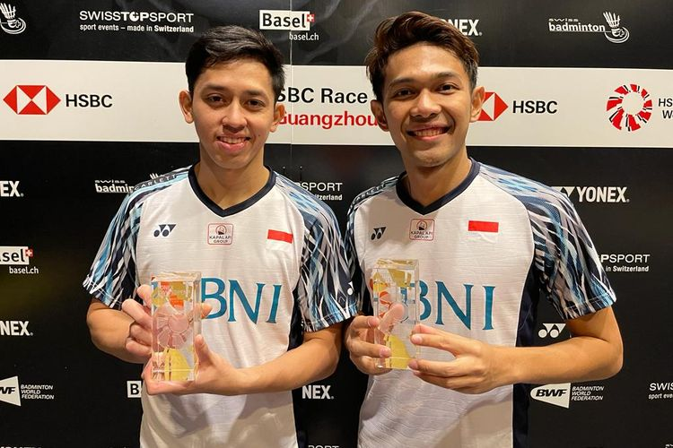 BadmintonLive1's tweet photo. RAPOT "FAJRI" DI 2022

#GO2022 [R16
#AE2022 [R32
#SO2022 [🥇]
#KO2022 [🥈]
#BAC2022 [SF
#TO2022 [🥈]
#IM2022 [🥇]
#IO2022 [QF
#MO2022 [🥈]
#MM2022 [🥇]
#SO2022 [🥈]
#BWC2022 [SF
#JO2022 [QF
#DO2022 [🥇]
#FO2022 [R16
#WTF2022 [SF

MATCH: 62
WIN: 50
LOSE: 12
WR: 80%

WHAT A JORNEY! https://t.co/JB5SFwxJYK