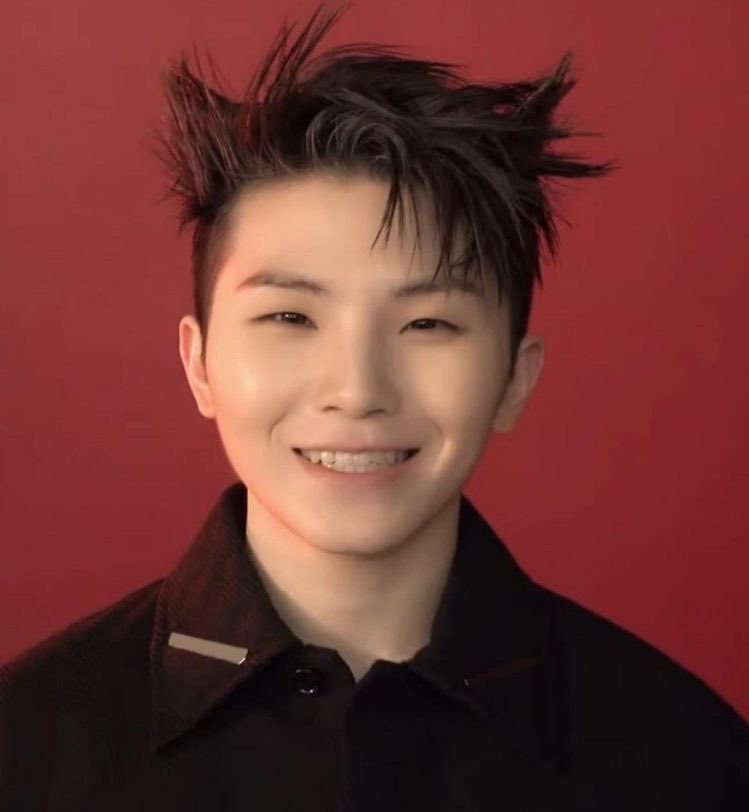 laloveksy's tweet photo. uhm guys............... https://t.co/y3K3j0MZmP