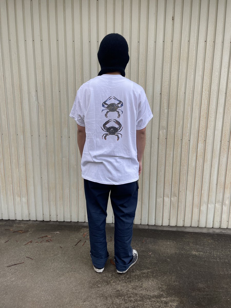 THINFANFAN's tweet photo. 受注でカニの服作ります。ロンTが4000円Tシャツが3000円+送料300円でどうでしょうか。サイズはS〜XXL。ご希望の方はサイズ、お送り先、お名前と共にDMください。気軽にご質問もください。プリントは俺たちが獲ったカニです。皆にカニあれ。

#ストロング蟹 #kanilife #kani https://t.co/9DqxXbxrWp