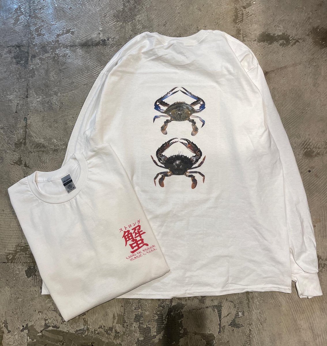 THINFANFAN's tweet photo. 受注でカニの服作ります。ロンTが4000円Tシャツが3000円+送料300円でどうでしょうか。サイズはS〜XXL。ご希望の方はサイズ、お送り先、お名前と共にDMください。気軽にご質問もください。プリントは俺たちが獲ったカニです。皆にカニあれ。

#ストロング蟹 #kanilife #kani https://t.co/9DqxXbxrWp