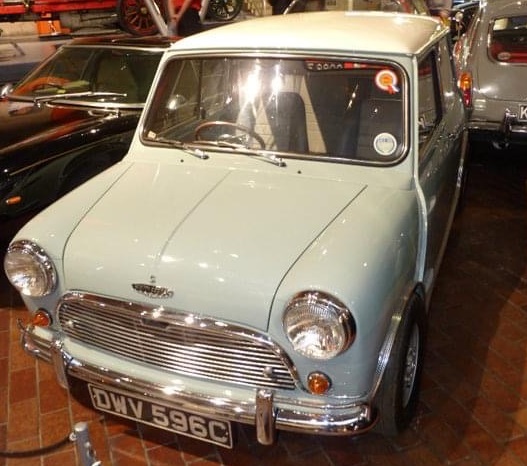 miniphernalia's tweet photo. NEW!! Austin Mini Mk1 & Mk2 850 1000 & Cooper Sticker Bundle 2 with Bonnet Badge - https://t.co/8eecx2qy6Q #AustinMini #AustinMiniCooper https://t.co/I21MtPsdm3