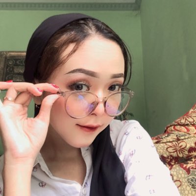 avioliyaaf's tweet photo. #FotoProfilBaru https://t.co/3EttIsUKEG