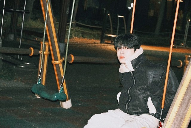 lchachall's tweet photo. ㅎㄹ 정현이 퍼스널컬러가 겨울 맞네 겨울 정현도 좋고 필카감성도 좋다 https://t.co/1ewZ3K1431