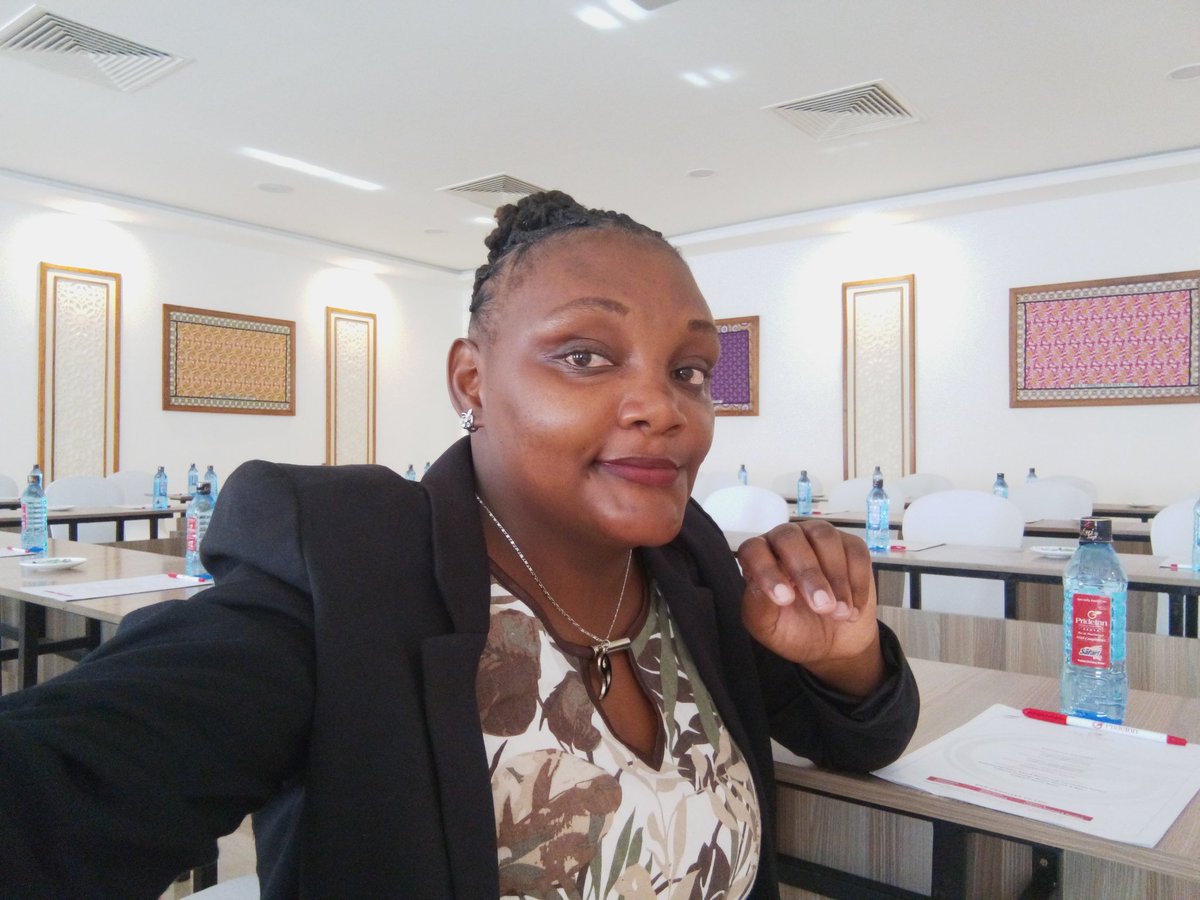 RachealWat1's tweet photo. Je ni vyema kumsikiliza mtoto kabla ya kumuadhibu ? Nipe...mji https://t.co/rIapD6Jblf