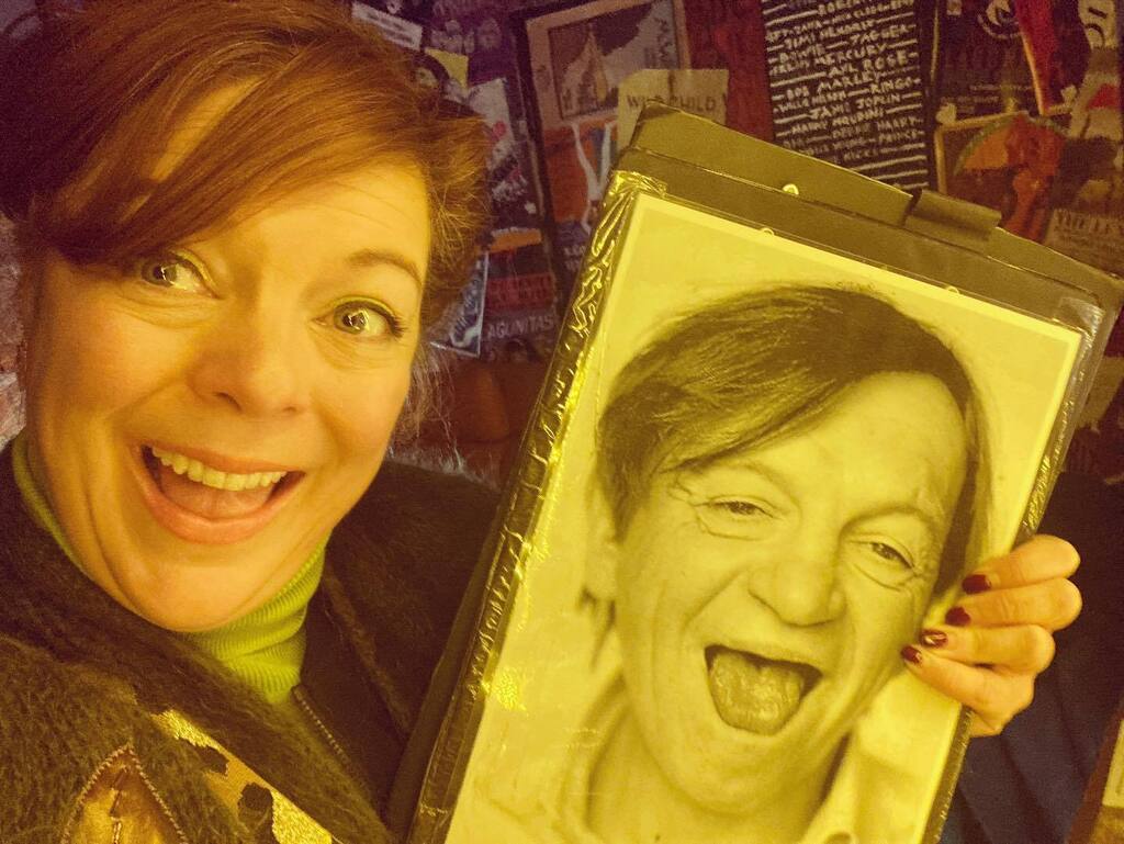 PineyGir's tweet photo. Last night I was #totallywired #thefall thank you #fallenwomen for a brilliant evening! #markesmith even turned up at soundcheck! #ghosts #phantomoftheparadise #thelexington #lukehaines #sadiesmith #heidiheelz #charleystone #cosmicdressingroom https://t.co/STe2IEJjzr https://t.co/Qxv4ErGG8N