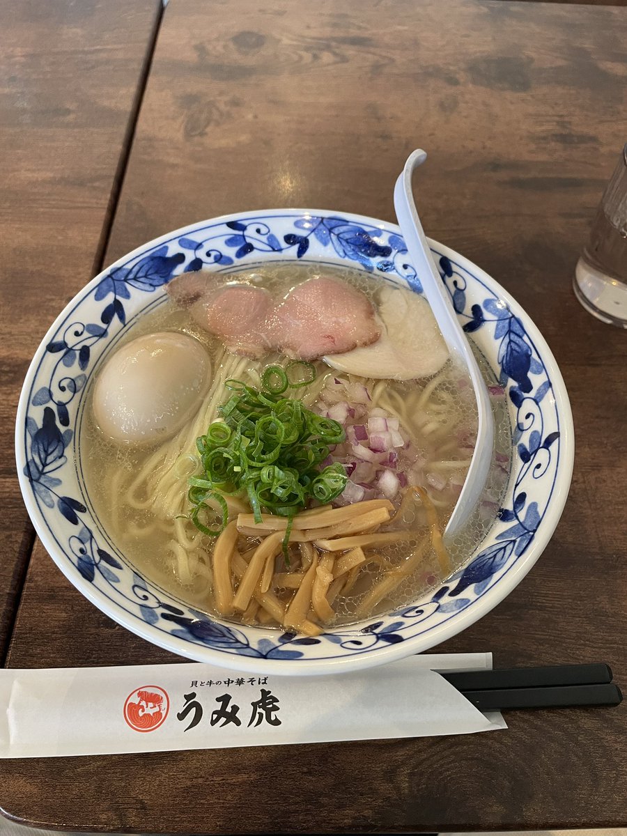 BB_Mk2's tweet photo. #Umitora
今日はコレな気分♪
美味いわぁ〜♪ https://t.co/Cnx593Cnvf