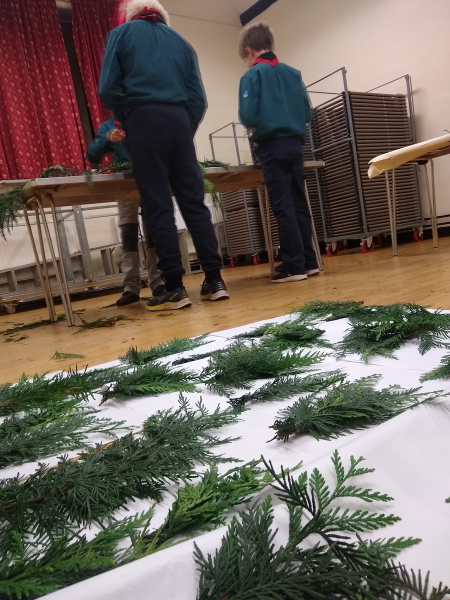 Christmas wreath making, behind the scenes part 1....