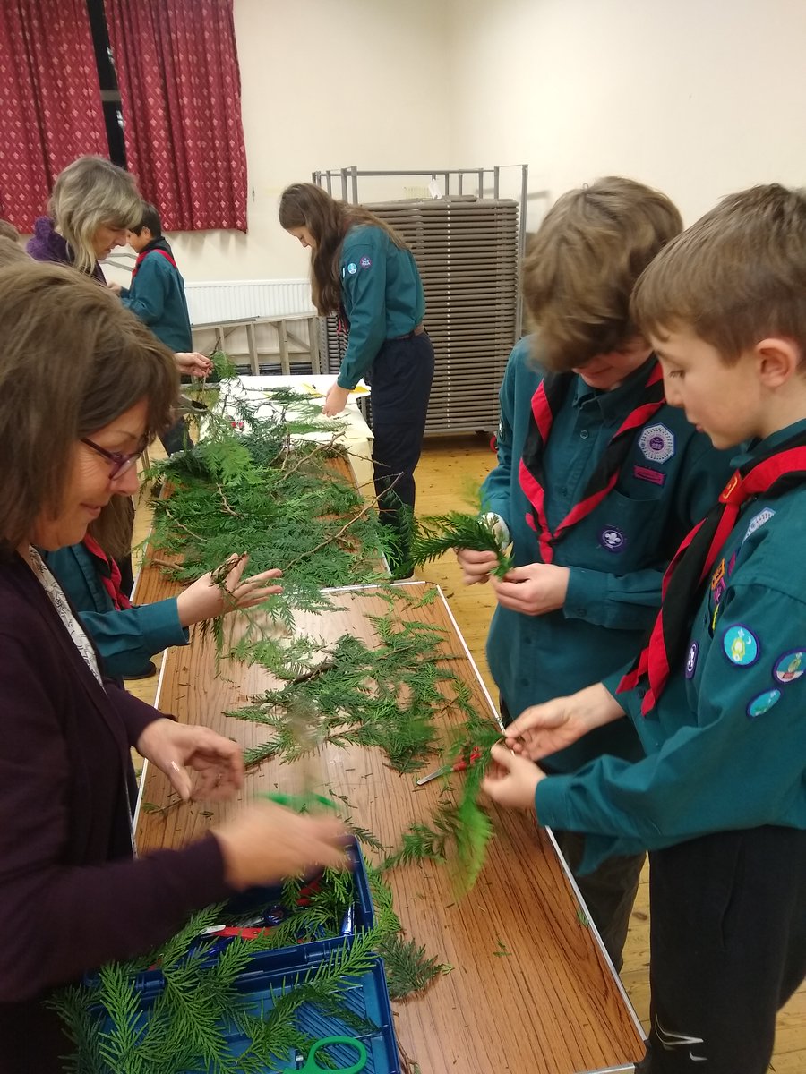 1stBlunsdon's tweet photo. Christmas wreath making, behind the scenes part 1.... https://t.co/NnK63IbCJq
