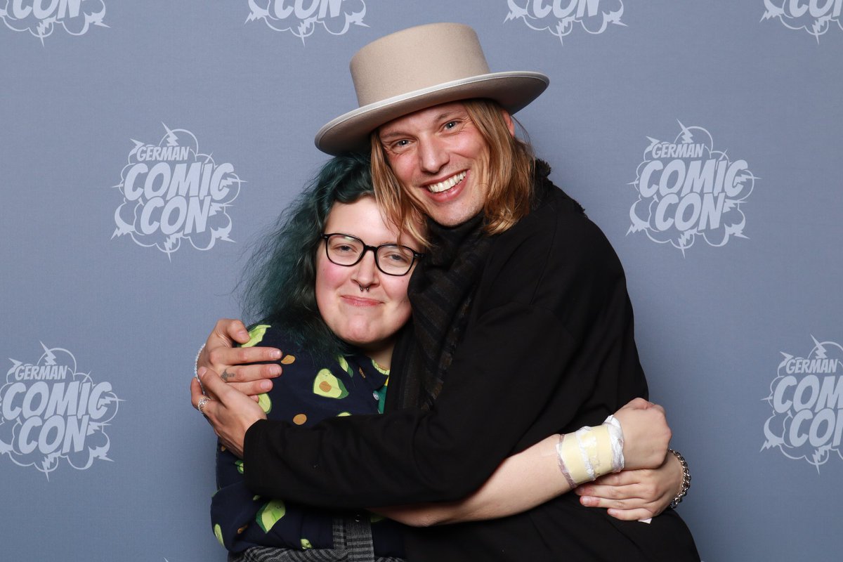 foreddiemunson's tweet photo. Alexa play It Gets Better by Counterfeit. 
Missing these two the MOST https://t.co/e76vFlzvlH