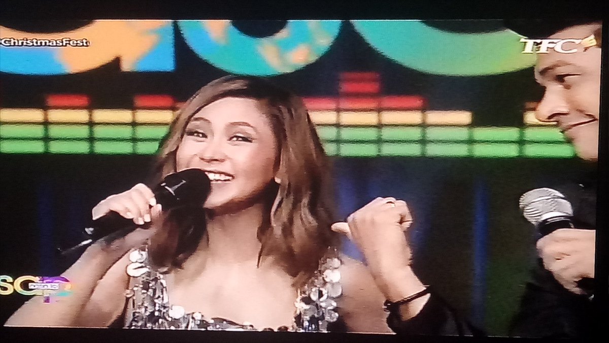 PopsterAshMatt8's tweet photo. Popstar Royalty Sarah G, Slay The Queen on ASAP Stage hits "Dati-dati".
#Popsters
#ASAPChristmasFest
SARAH G ON STAGE
POPSTAR ROYALTY IS BACK https://t.co/G2k148GXWn