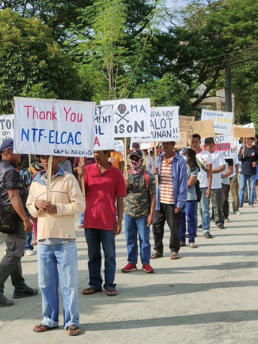 NCLNewsMedia's tweet photo. TINGNAN | Nagsagawa ng Indignation Rally ang mga miyembro ng SAMBAYANAN, Cagayan Alliance for Peace and Development, at mga dating rebelde kasabay ng pagdiriwang ng Human Rights Day noong ika-sampu ng Disyembre sa iba’t ibang munisipalidad ng Cagayan.

📸:  5ID https://t.co/c2Ma2z6Kyy