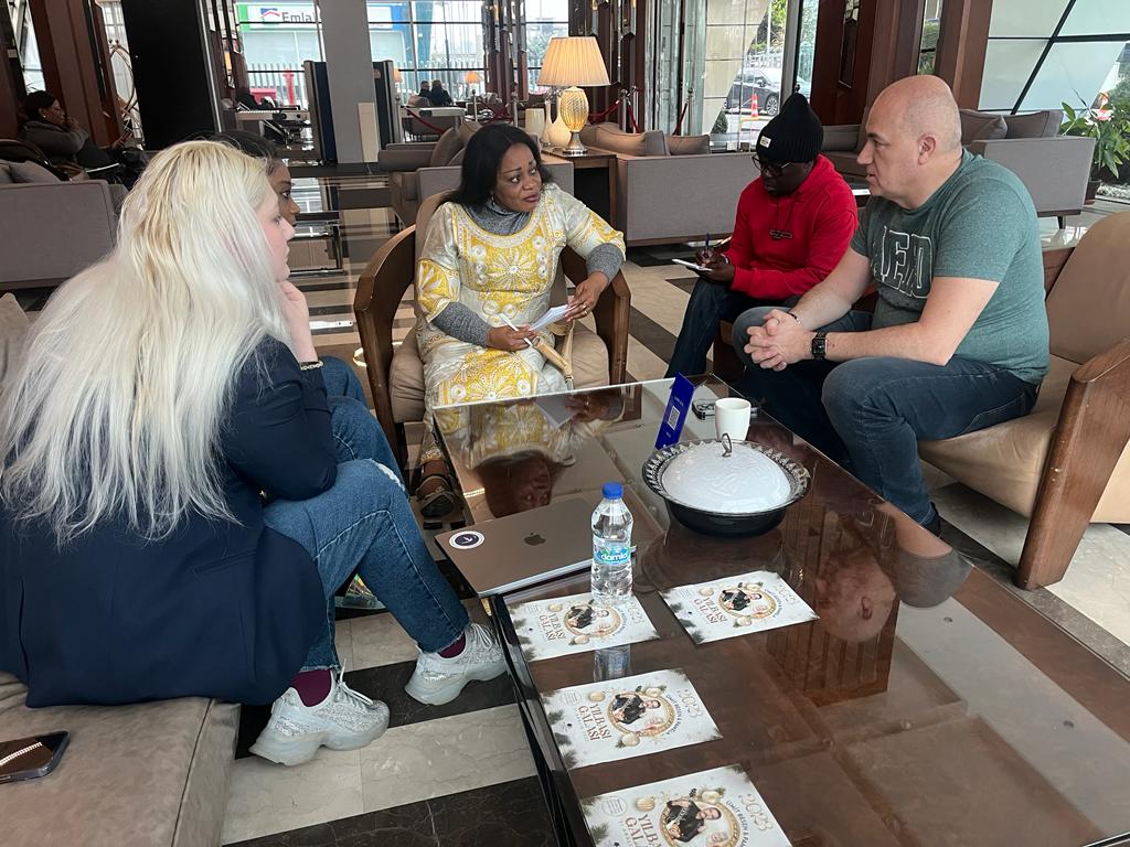 Avec les organisateurs du sommet <a href="/isabellevladoiu/">Isabelle Vladoiu</a> et <a href="/moancia/">Manuel Oancia</a> de l'USIDHR, madame la min a évoqué, outres les questions de partnriat dans le secteur du handicp, la problématique des droits de l'hoe en RDC et la sécurité. Elle a invité ses hôtes en #RDC pour la matérialisation.