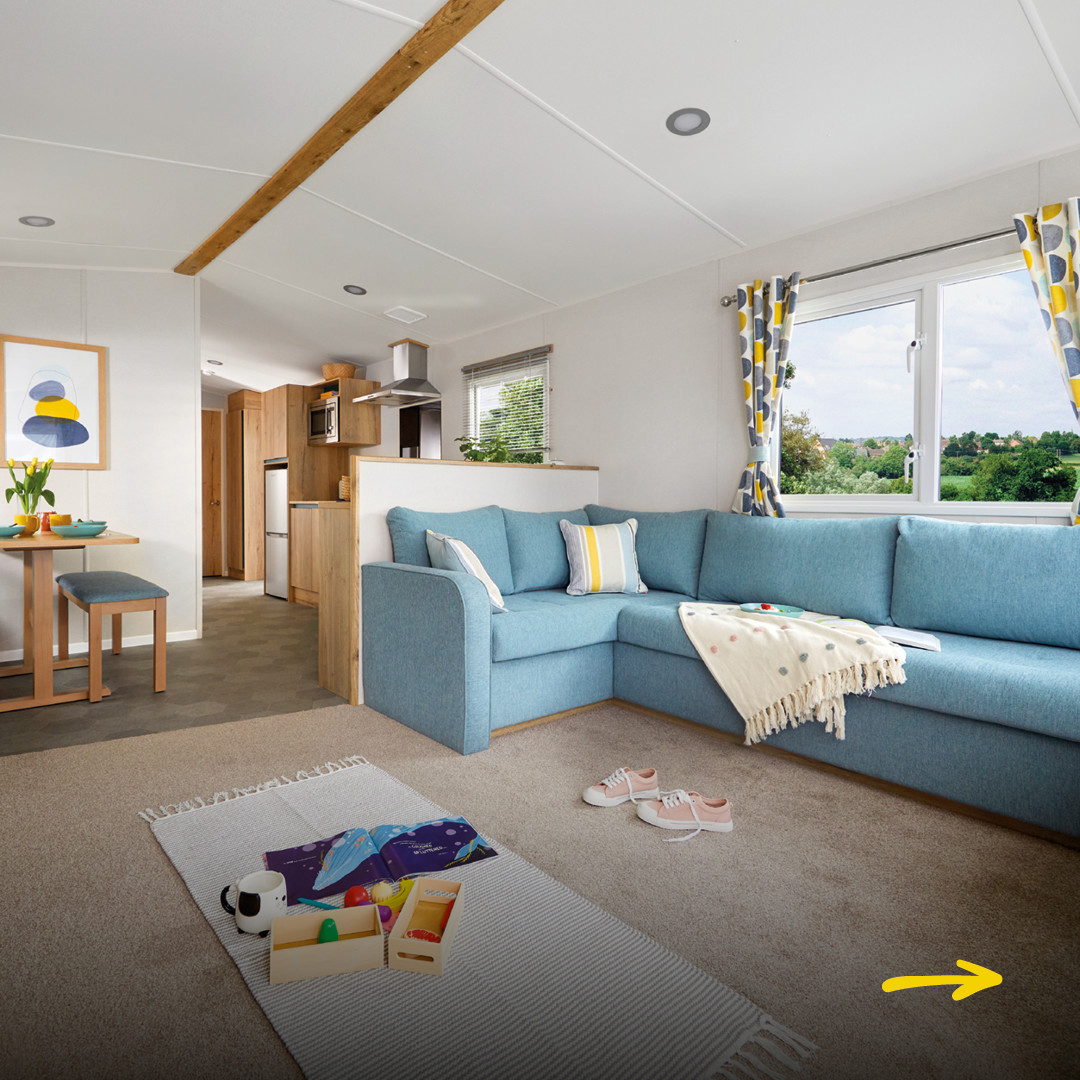 ABIHolidayHomes's tweet photo. Our deluxe Coworth boasts a beautiful open-plan living space, with plenty of room to relax and unwind. The colourful interiors brighten up every room. 

Take a look for yourself 👀 https://t.co/BlH0YoF8ld