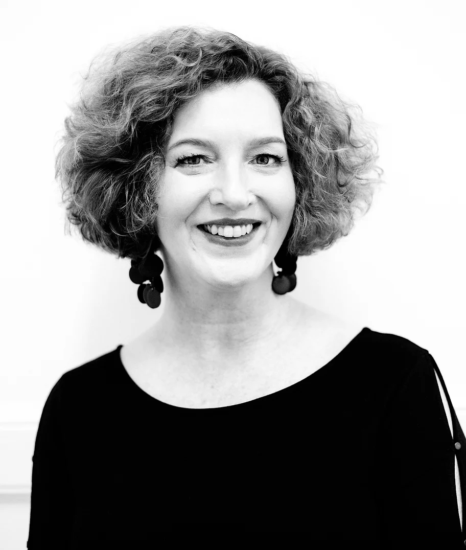 The lovely <a href="/FionaFmack/">Fiona MacKinnon</a> joins us as Nurse Shelton in #ChristmasWithGran Known as the voice of #Scotland she brings warmth &amp; charm to all her characters! Join her as she struggles to manage the unruly Gran &amp; outspoken Elsa - the patient &amp; family from hell!
bit.ly/3iJBrcF