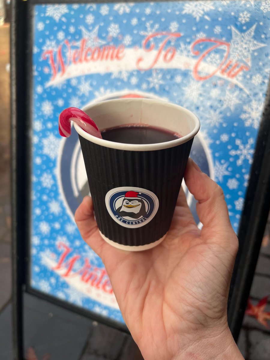 It's always Mulled WIne time at One C 🍷 we've got a fresh batch on today for Sunday sipping!