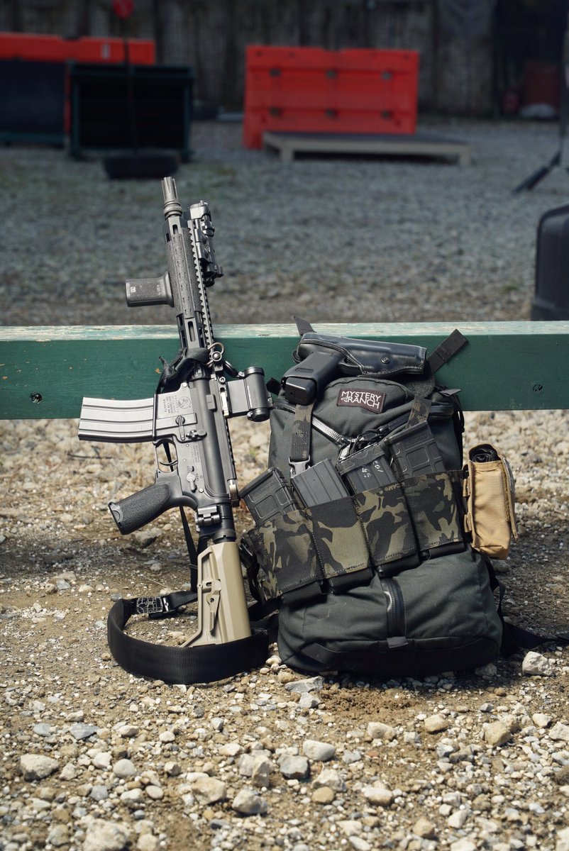 AMS_official_'s tweet photo. Covert.
Spiritus Systems, Bank Robber Chestrig.
Safariland 518 Leather Holster.
11.5“ Carbine(MCMR 10” / LawTactical FSA)
Glock45
#AegisMaterialSupplier
#SpecialTaskExecutive
📸by @PASSiVE_SHOOT https://t.co/wAdTCipwzu
