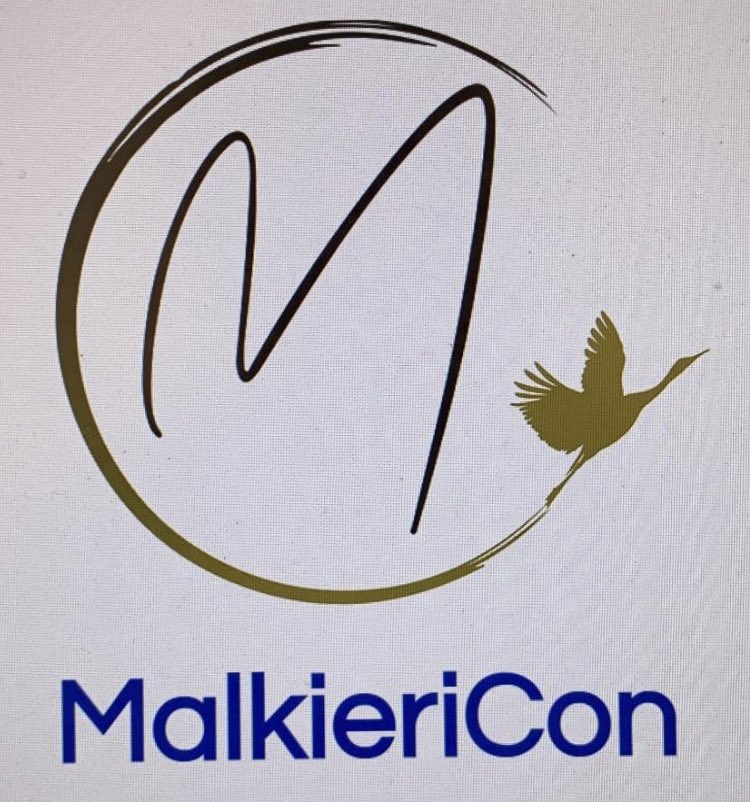 On the CRU Facebook. <a href="/ChickenRescueUK/">ChickenRescueUK</a> . Yet again a massive thank you to <a href="/MalkieriCon/">MalkieriCon</a>  , Rob <a href="/MalkierTalks/">Malkier Talks</a> , everyone who took part in the auction and who donated and everyone #HenNews #wheeloftime Thank you so much! 🙂🐓