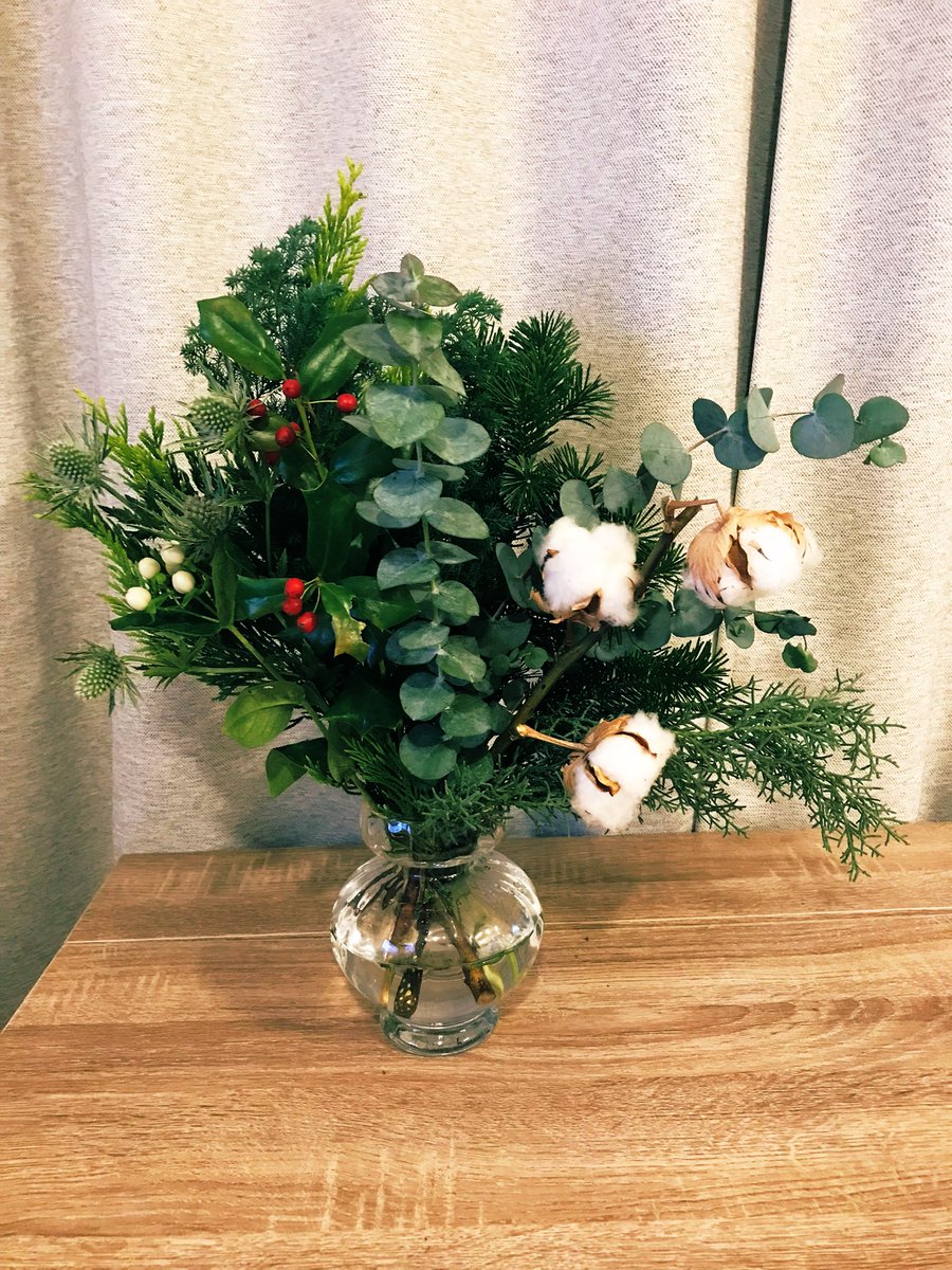 Cooo83423983's tweet photo. FLOWERで「森のクリスマス」ブーケを注文💐
ロスレスブーケはほんとに毎回ボリュームたっぷり‼︎いろんな種類の針葉樹でお部屋がとてもいい香り…🎄🥰
▼招待コードでロスレスブーケが10%OFF ▼
DKS7
#ロスレスブーケ #ブーケショットチャレンジ #flowr_is https://t.co/vfnfRrPsVE