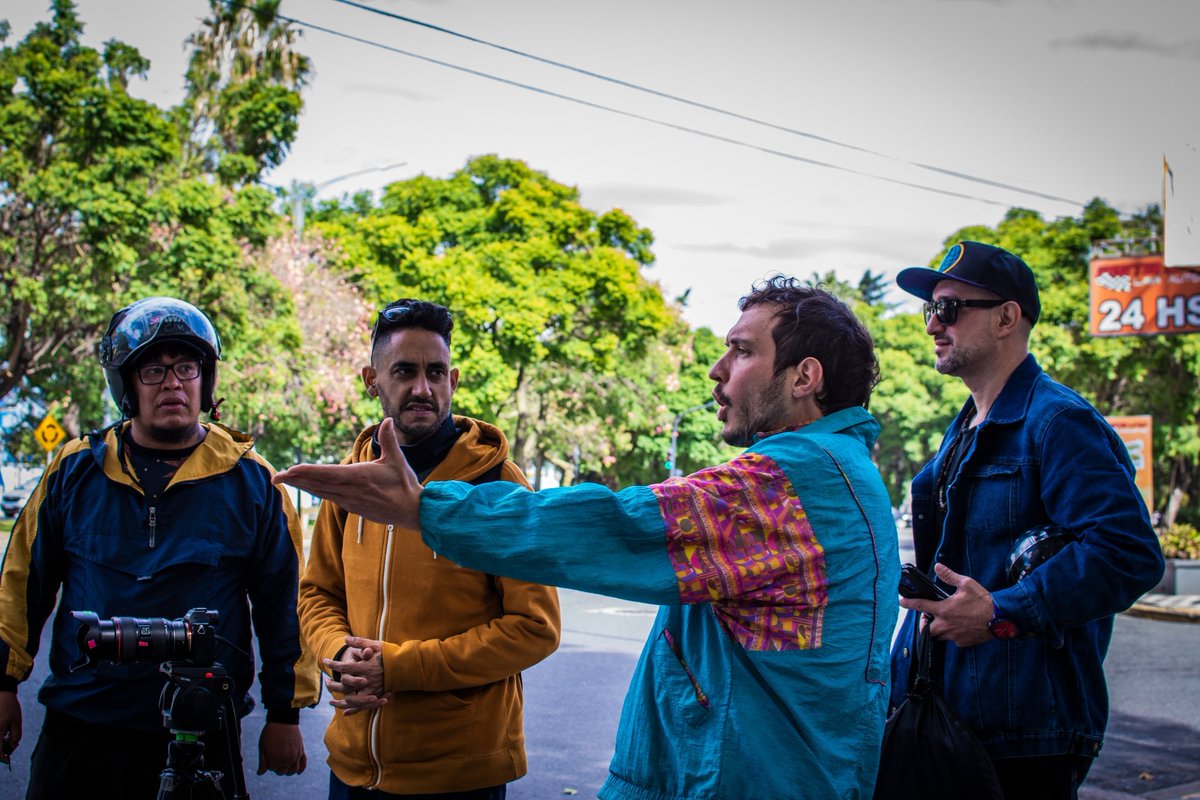 Ya está disponible en nuestro canal de Youtube el vídeo de "El Motivo"🎬
Seguimos presentando nuestro nuevo álbum "MixtapeLadoB".

📺 Míralo en nuestro canal de @youtube
#iluminatecrew 
📽️ Dirigido por @gustavojaiyes 
📸 Fotos: @vickyhidrovocine