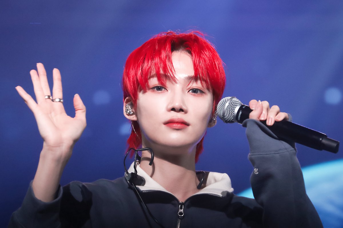 dearcordial_new's tweet photo. 221202 더비로드
행복을 꼭 잡은 손
#뉴 #최찬희 #더보이즈 https://t.co/dfPSJbu9w1