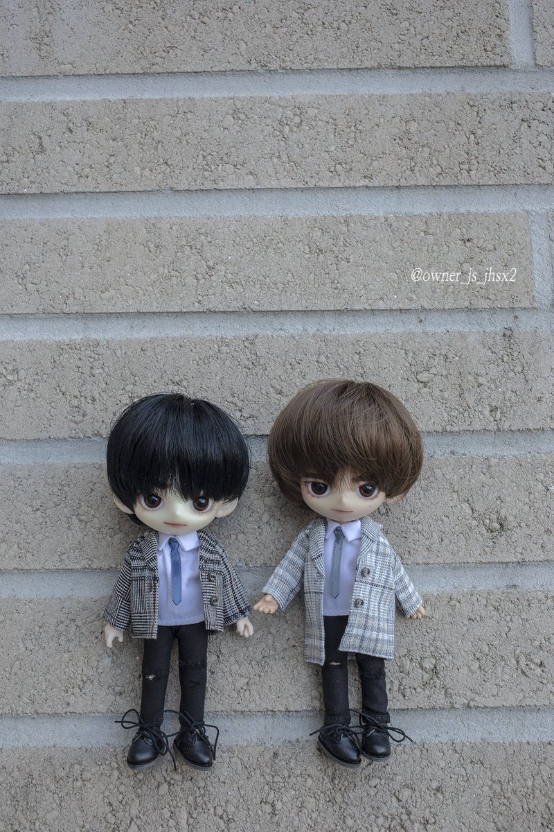owner_js_jhsx2's tweet photo. 더 늦기전에 사진 묵히지 말고 올리기...
어느 가을에 외출했던 날. 생각보다 도련님들 너무 쪼꾸매서 아직 카페 선택하는 감이 안 잡힌다…

🙂 : #솜뭉치샵 #비구름헤드 
👕 : #니니멀 #NINIMAL
👞 : #Lizdolly https://t.co/92xUsi3bBM