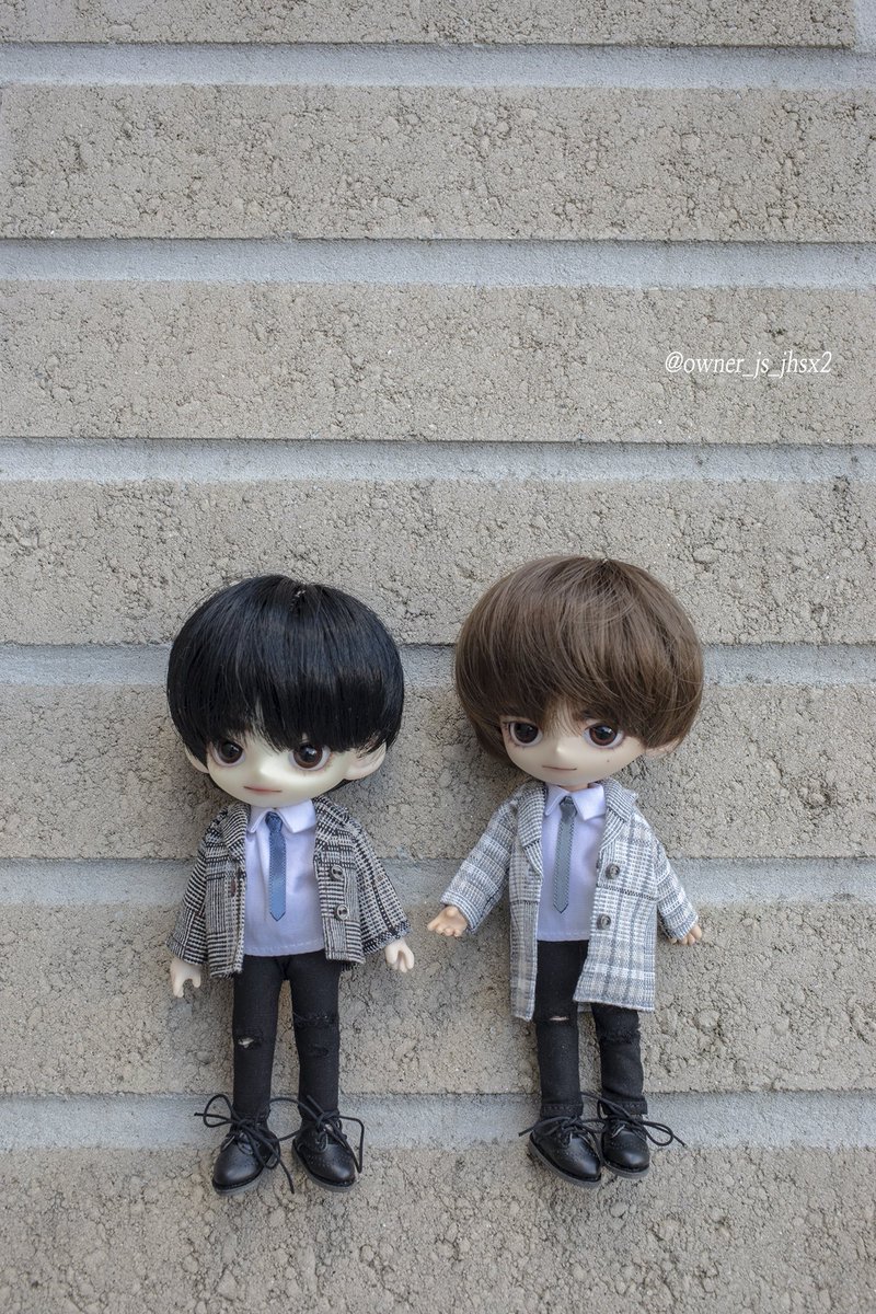 owner_js_jhsx2's tweet photo. 더 늦기전에 사진 묵히지 말고 올리기...
어느 가을에 외출했던 날. 생각보다 도련님들 너무 쪼꾸매서 아직 카페 선택하는 감이 안 잡힌다…

🙂 : #솜뭉치샵 #비구름헤드 
👕 : #니니멀 #NINIMAL
👞 : #Lizdolly https://t.co/92xUsi3bBM