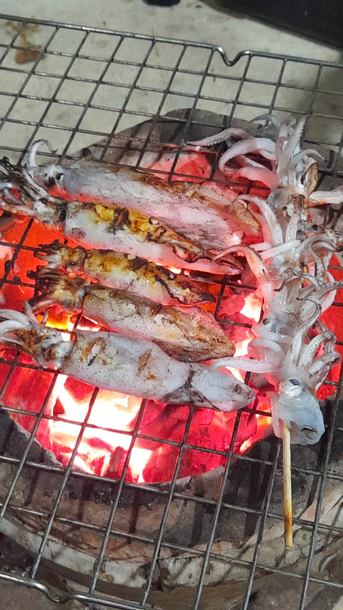 กี่โมงนะ