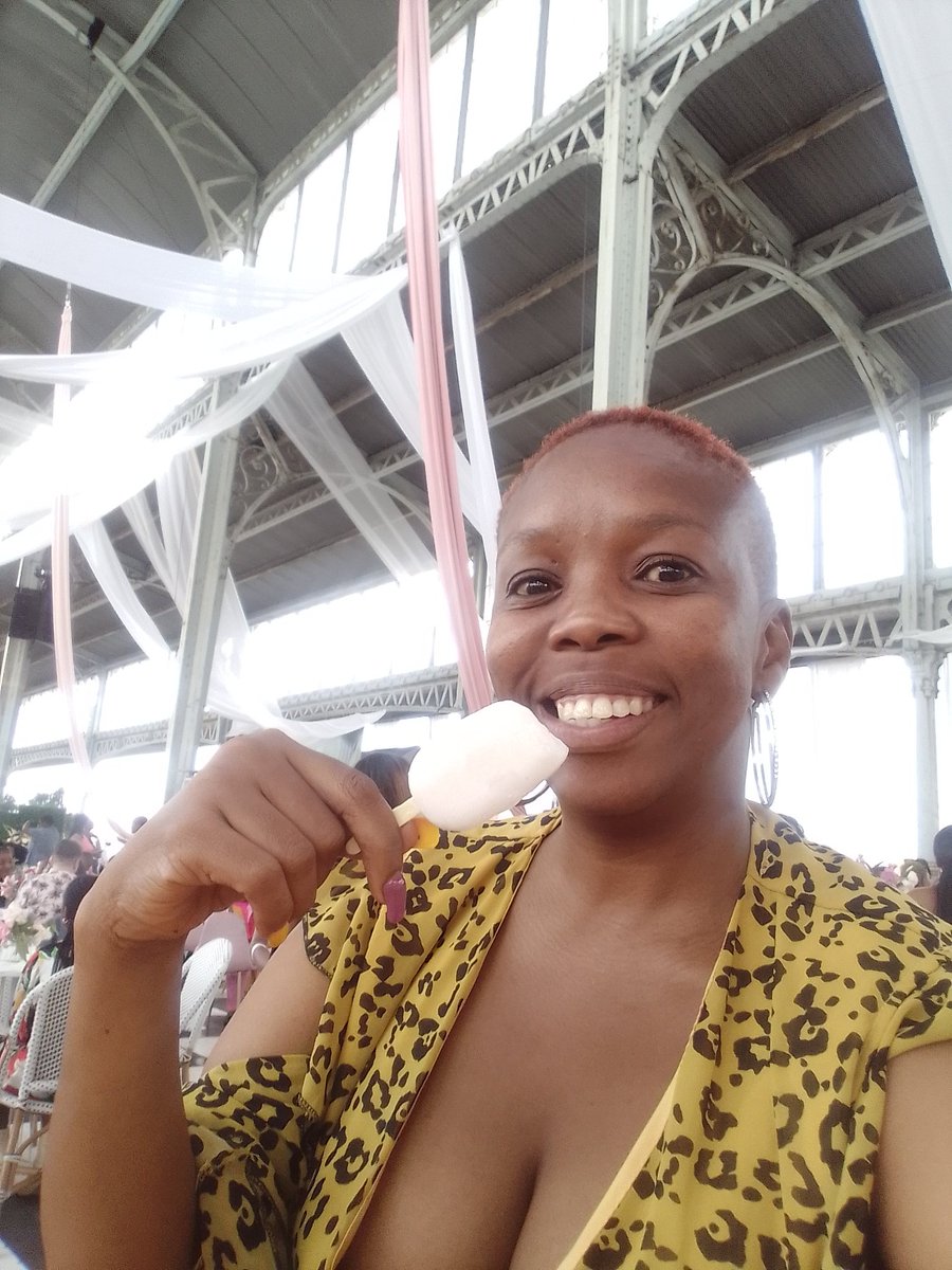 BoldAndBrave__'s tweet photo. @BillzDaOriginal Nifake konke short hair nebele siyanicela. https://t.co/dDfplU0bqo