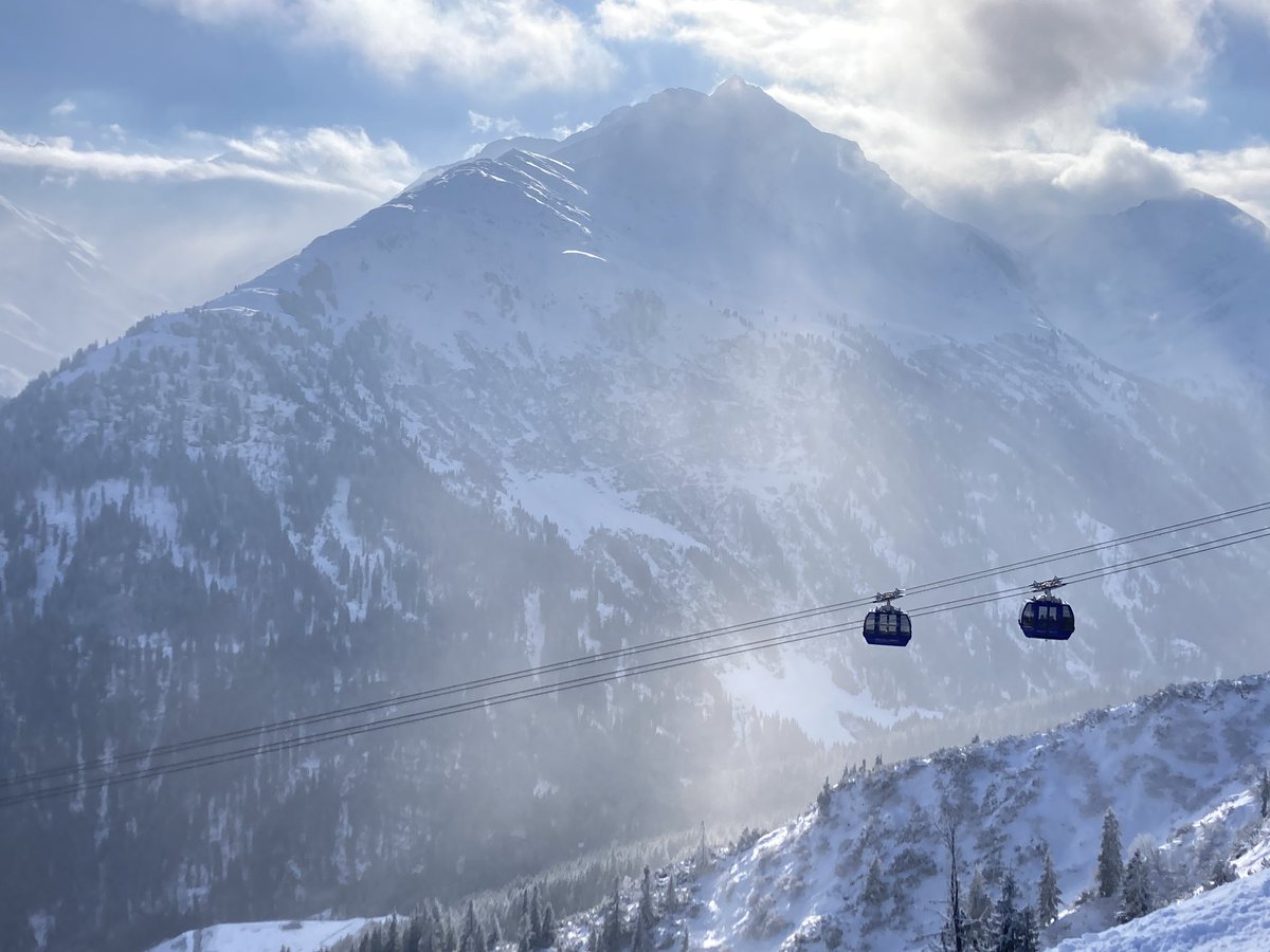 St Anton turning it on today! If you heading here bring some snow with you!