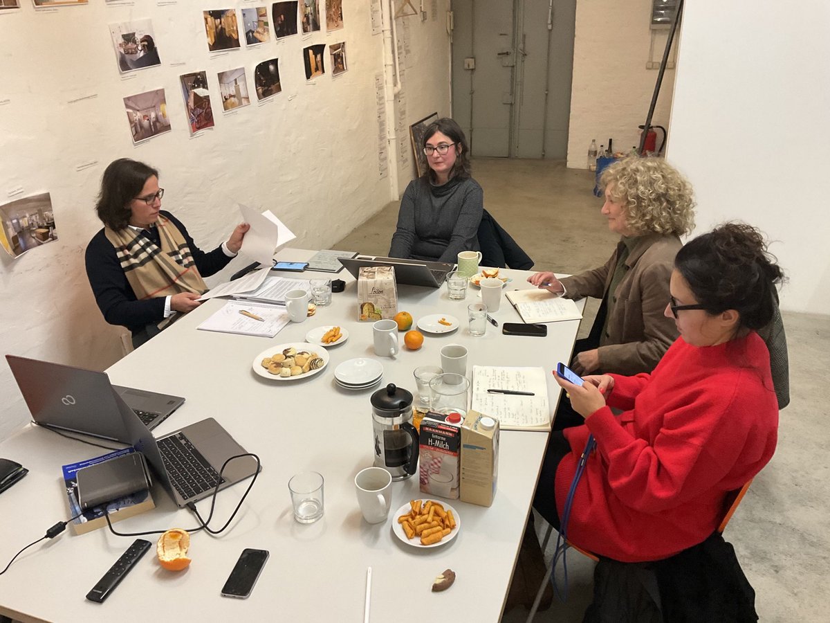Gestern hatten wir ein erstes inoffizielles Treffen mit dem neuen Vorstand @ICOMDeutschland in Berlin. Viele Themen haben wir zumindest schon einmal gestreift und freuen uns alle, dann ab 1. Januar in charge zu sein. 💪 <a href="/thundalina/">Alina Gromova</a> @joabaur @EmmertClaudia <a href="/alina/">alina</a> <a href="/Berlingeschich1/">Gülsah Stapel</a>