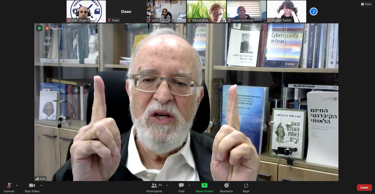 Another interesting &amp; amazing talk by <a href="/itzikbenisrael/">איציק בן ישראל</a> about his new book that deals with the question: "Does the world really exist? A philosophical scientific journey from Kant to Quantum"
Thanks Itzik &amp; <a href="/TelAvivUni/">Tel Aviv University</a> for organizing this one!
