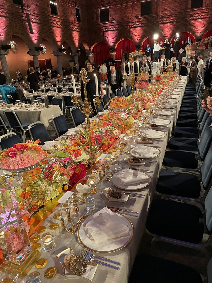 #nobelweek what a table !