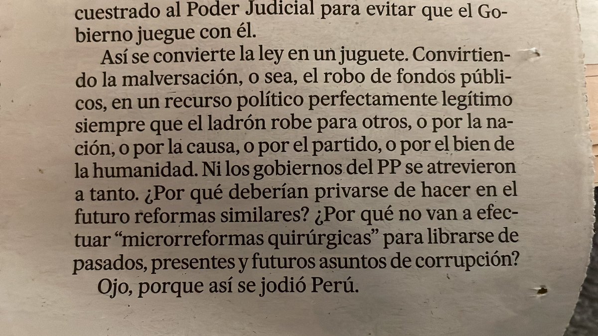 toniroldanm's tweet photo. Difícil resumirlo mejor que Enric González en El País. https://t.co/trfbZy5OUd