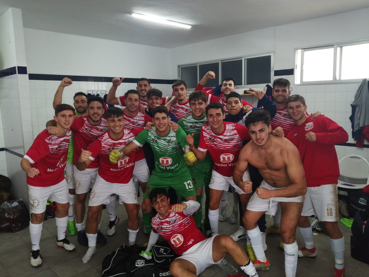 Finaaaal!!!

Después de un alargue eterno y con efectivo menos casi la segunda parte sacan adelante un partido frente a un siempre complicado rival!!

No den por muerto a este equipo, siempre sacará 🥚🥚 y casta que es nuestro orgullo jarote!!

<a href="/RvoBelmezano/">Recreativo Belmezano</a> 1
<a href="/Atco_Villanueva/">Atco Villanueva de Cordoba F.B.</a> 2