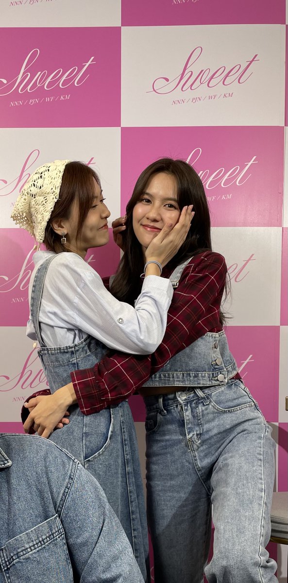 น่ารักเย้อะะะ 🥰

#3ShotWithNamneungNoey