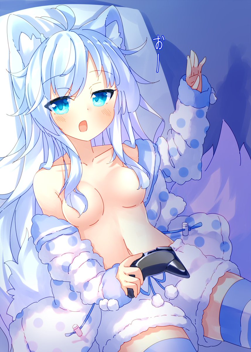 「夜更かしゲームなだらしないきつね 」|秋暁のイラスト
