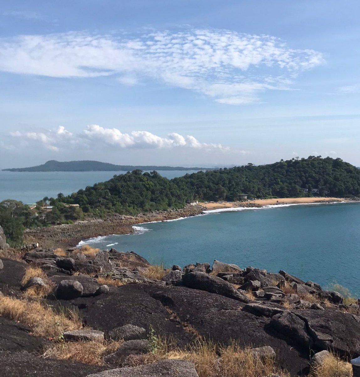 MartinVncnt's tweet photo. Les #IlesDeLoos, font partie du patrimoine touristique, culturel et historique de la Guinée. Peu connues à l'étranger, ce sont pourtant de véritables trésors de beauté, à préserver et à valoriser !
#WondersOfGuinea @OnuGuinee @InfoComGN https://t.co/1Iafqops4Q