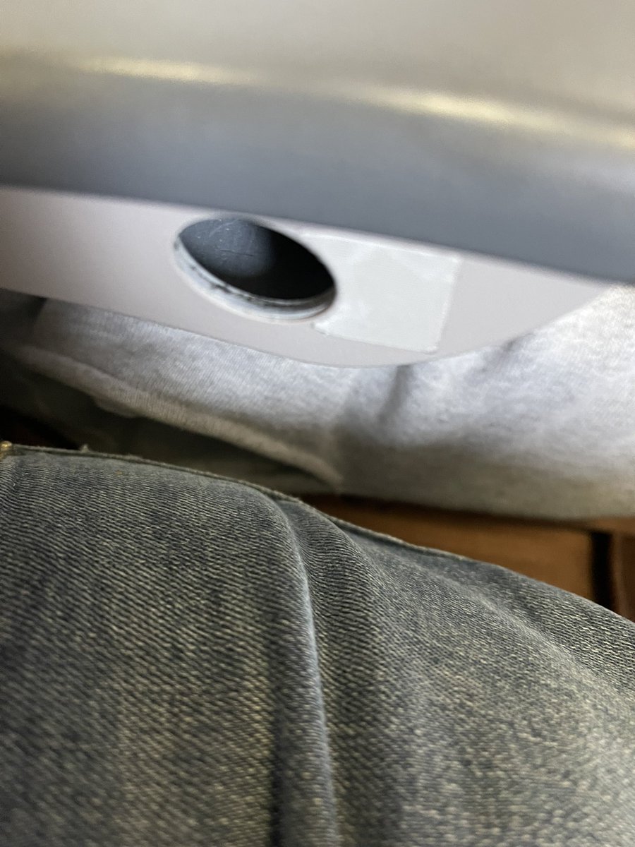 GtFloridian's tweet photo. @Condor you’re supposed to sell dreams and we’re living a nightmare #condorairlines #Airbus #A330 #fraport #nightmare #holidays #longhaul #flightreport https://t.co/ckyMjMvruw