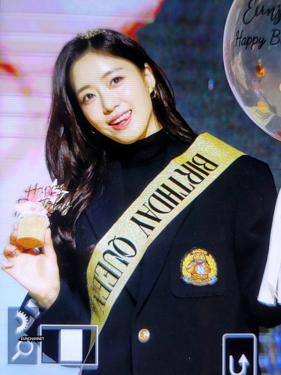 EunChanNet's tweet photo. 221211 B-DAY PARTY
#은정 #티아라 #함은정 #EUNJUNG https://t.co/rx3MPc1uA5