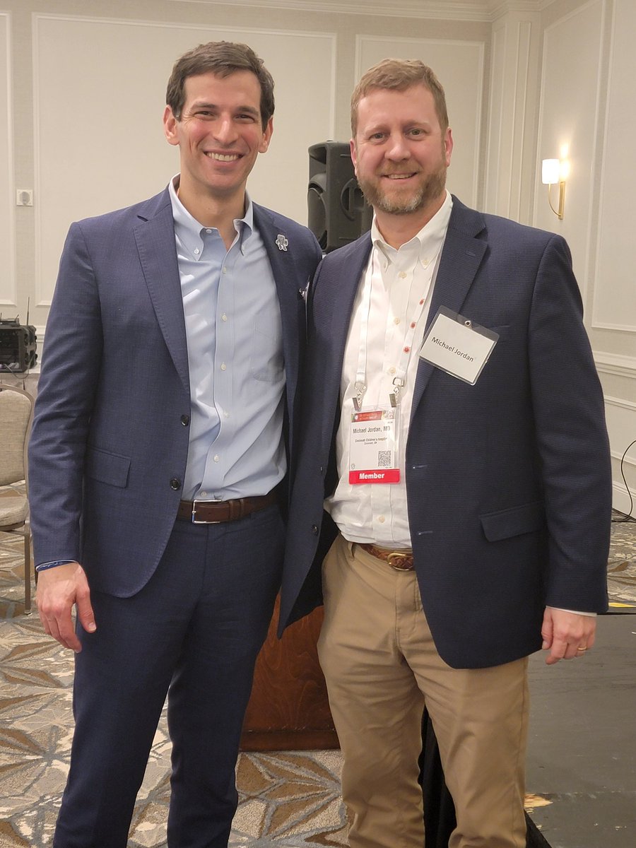 Two docs that made so much discoveries for rare diseases.#hlh  <a href="/Mjordanlab/">THE Michael Jordan of HLH</a> #castleman <a href="/DavidFajgenbaum/">David Fajgenbaum, MD</a>. Kudos David- what an inspiring evening! So much great research progress!