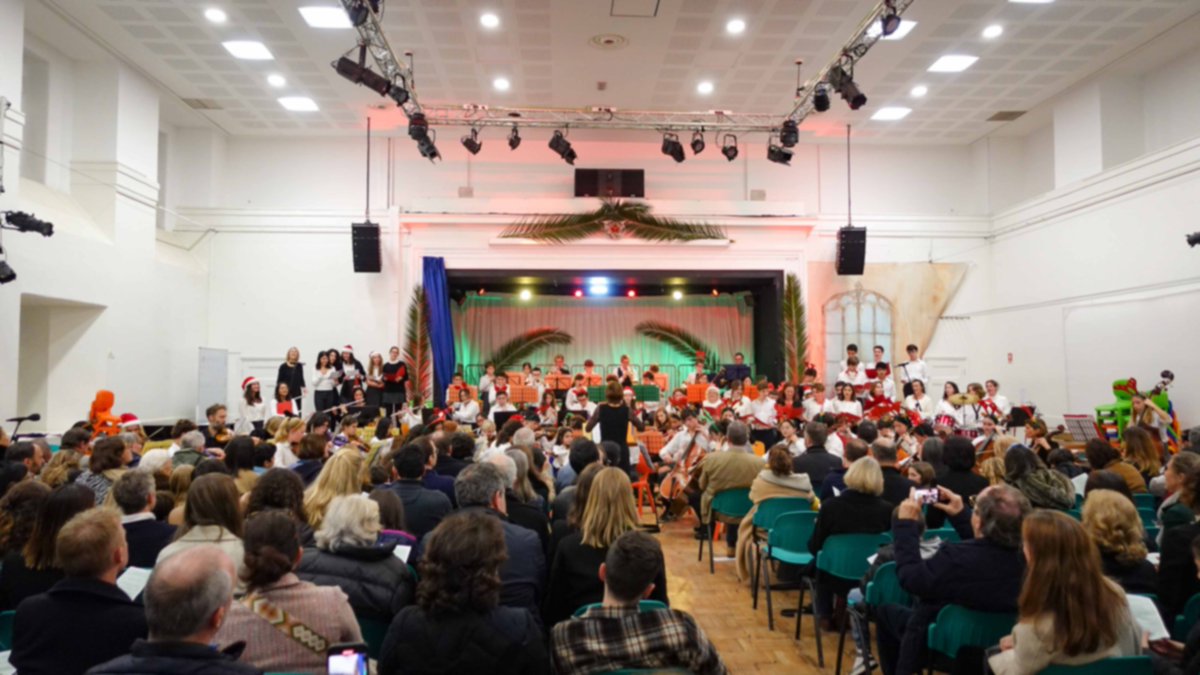 StJuliansLisbon's tweet photo. Yesterday's Christmas Concert was magical!
Very polished performances in a most enjoyable evening.
A warm thank you to all those involved in this event.
#StJuliansLisbon #TheSoundOfLearning #StJuliansBelonging
#Christmas https://t.co/TRHp8u0Eru